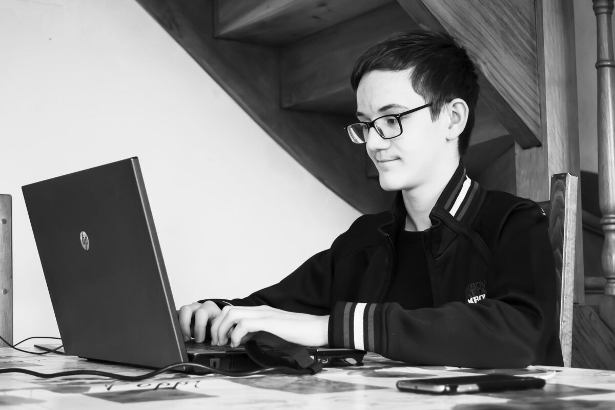 dhcp sous linux décrit dora attribution